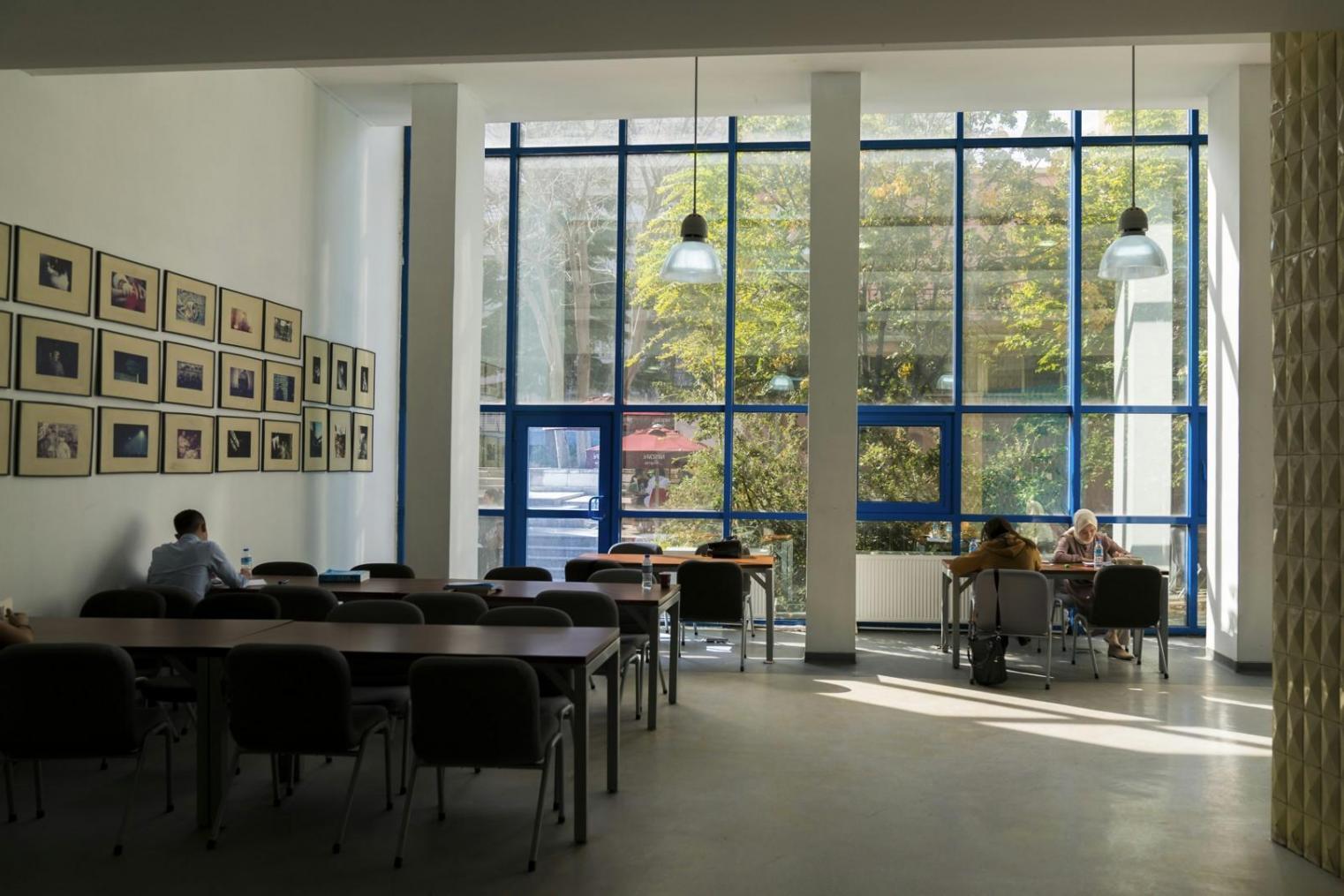 Moderne Lernumgebung für Finanzbildung